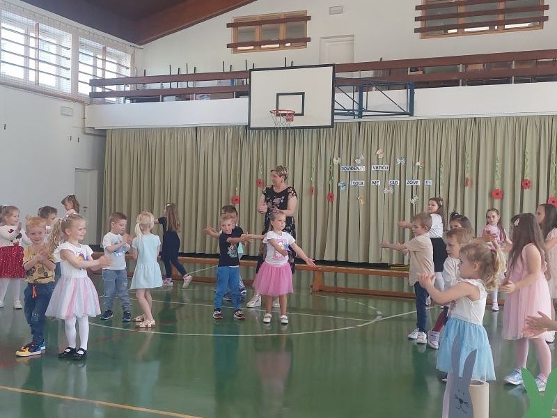 “Zečići” ispratili predškolce