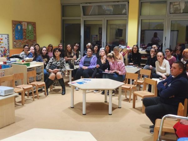 Predavanje za odgojitelje, stručne suradnike i pomoćnike za djecu s teškoćama u razvoju